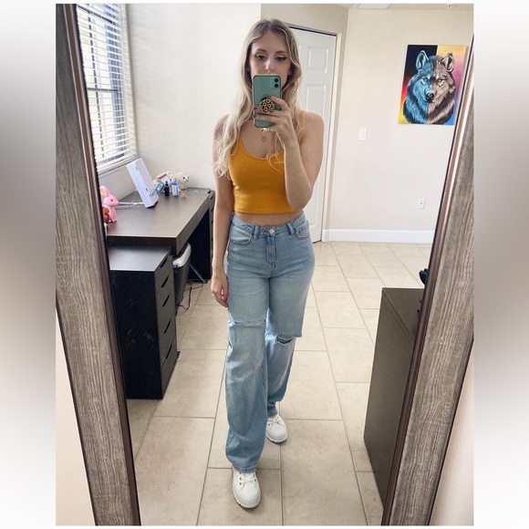 Meet your Posher, Hidden Gem Era! - Picture 5 of 8